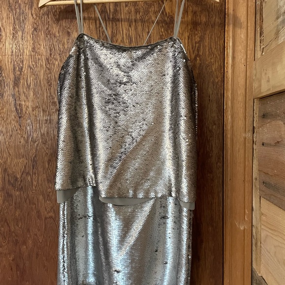 Banana Republic Sequin Dress- Size 4 NWT - Picture 4 of 5